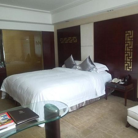 Boya Holiday Hotel Canton Esterno foto
