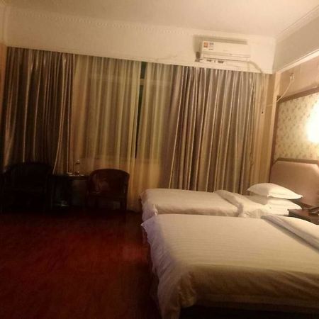 Boya Holiday Hotel Canton Esterno foto